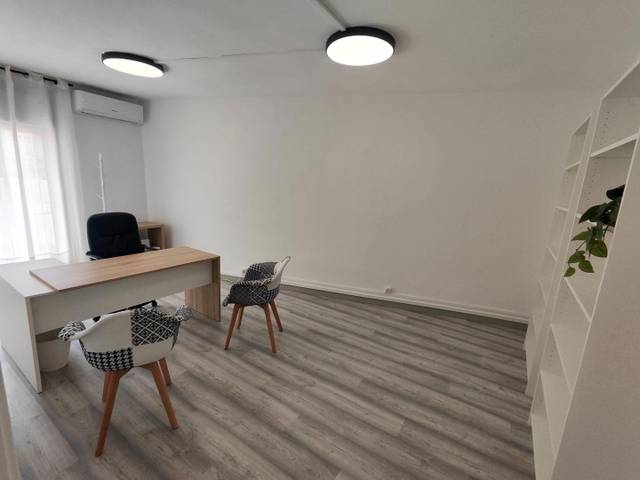 Oficina en Alquiler en Passeig de Llorenç Serra, 9 en Riu Sud