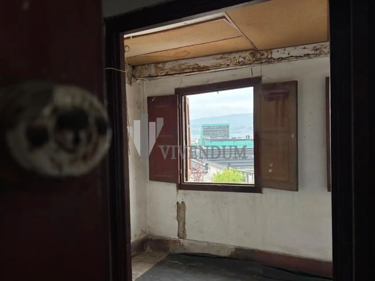 Habitación de Edificio en venta en Vigo 