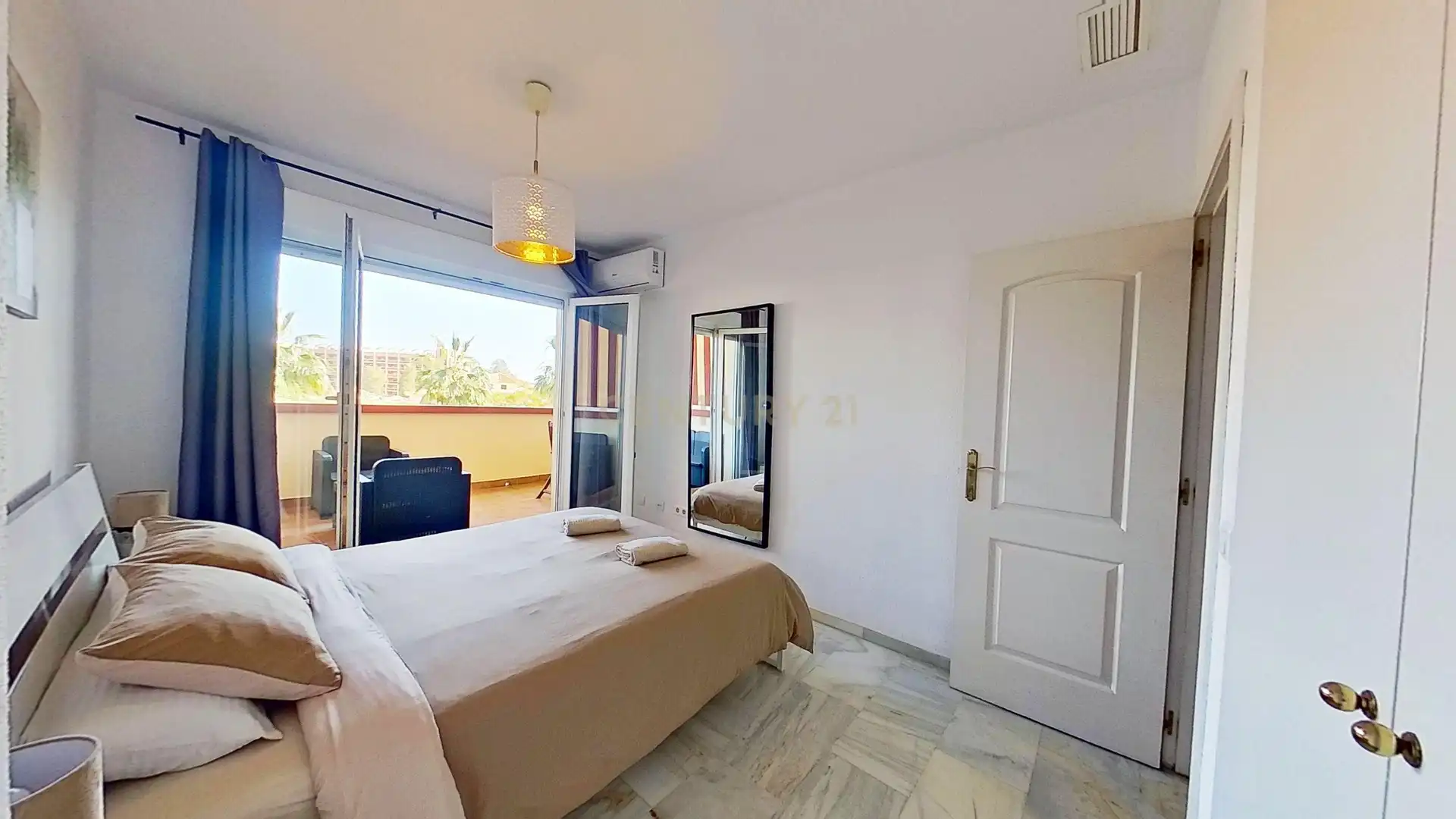 Habitación de Piso en venta en Benalmádena con Aire acondicionado, Trastero y Horno