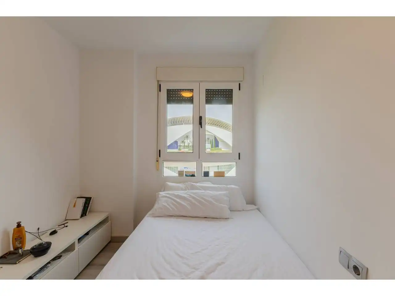 Habitación de Piso en venta en Valencia con Aire acondicionado, Terraza y Amueblado