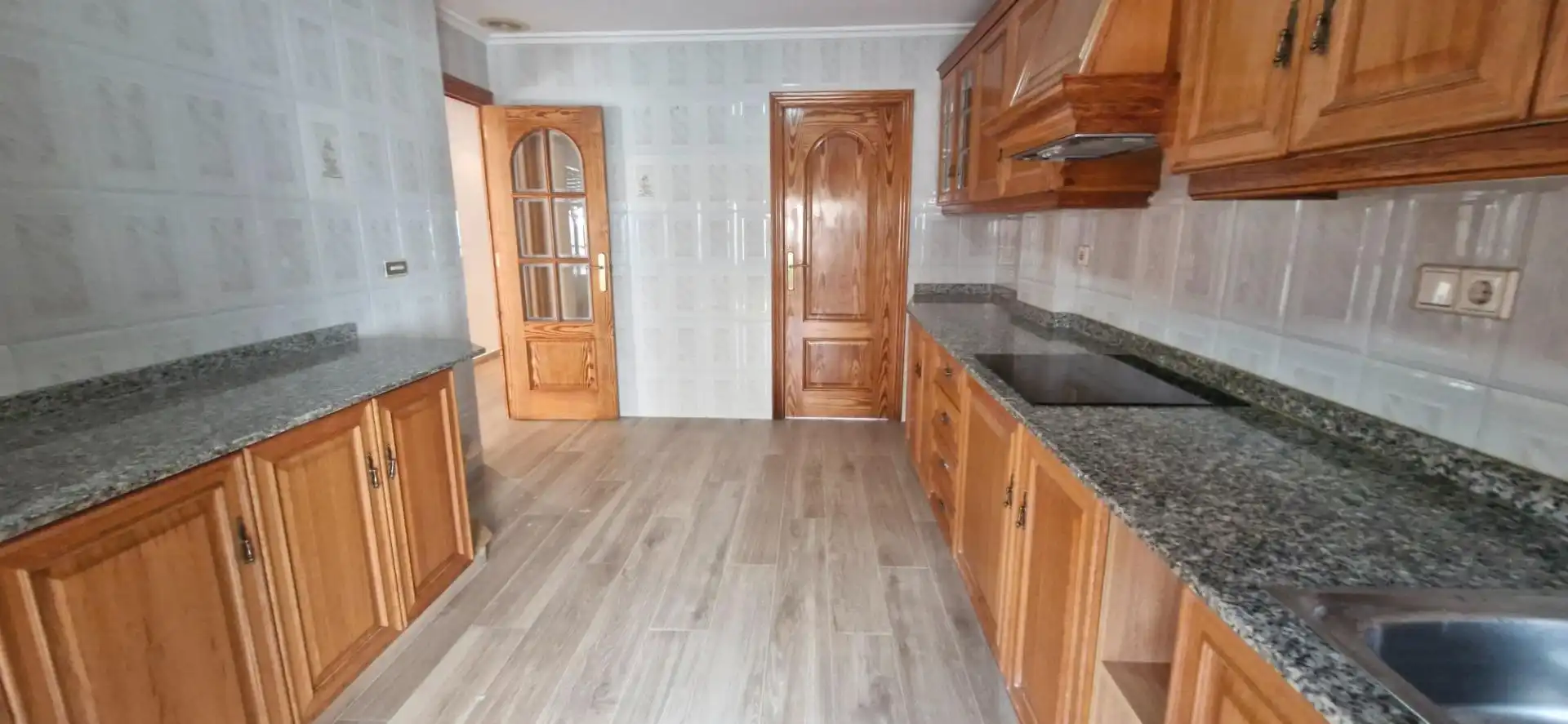 Kitchen of Flat for rent in Elche / Elx  with Air Conditioner, Terrace and Balcony