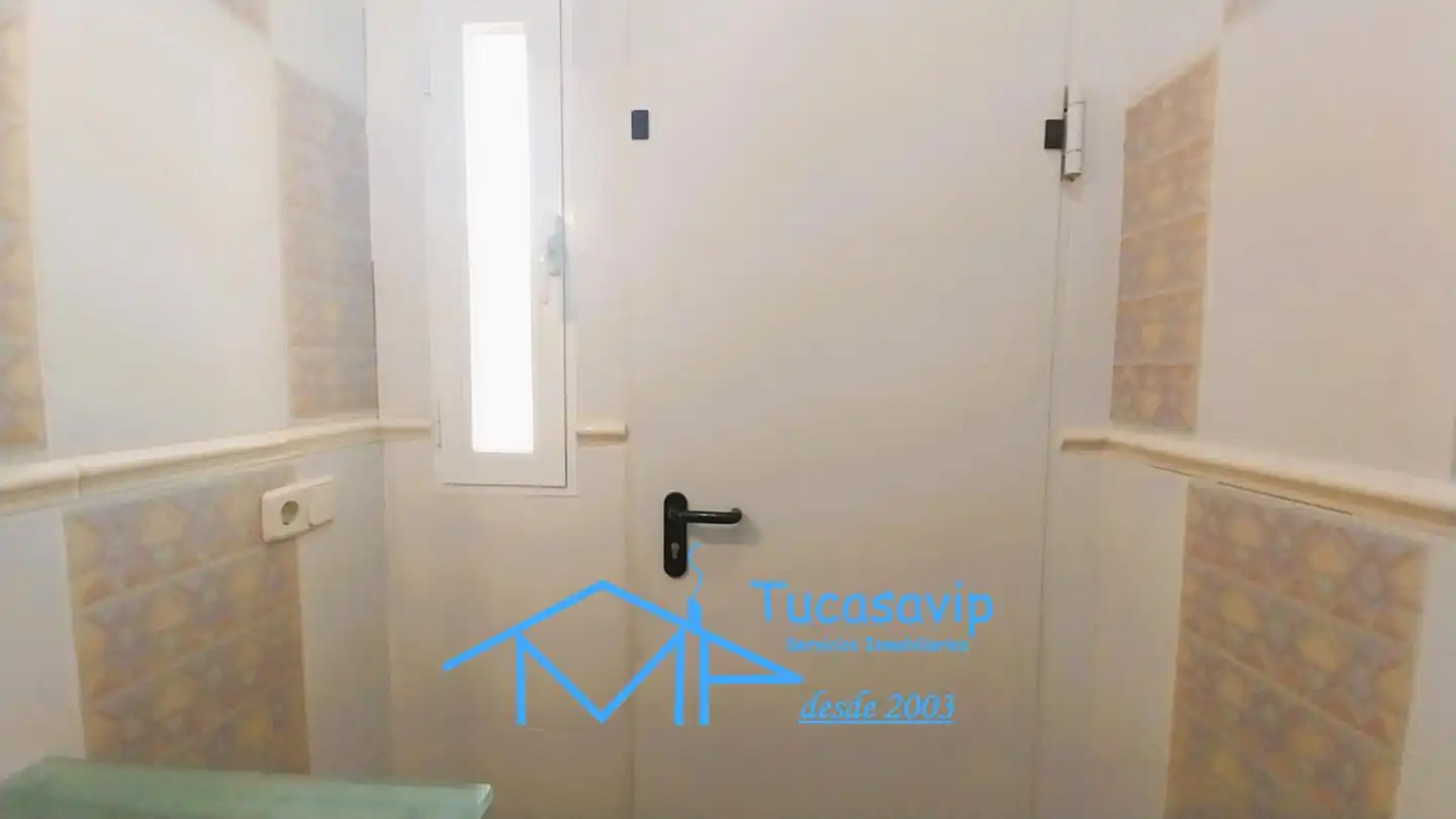 Bany de Casa o xalet en venda en El Tiemblo  amb Jardí privat i Terrassa