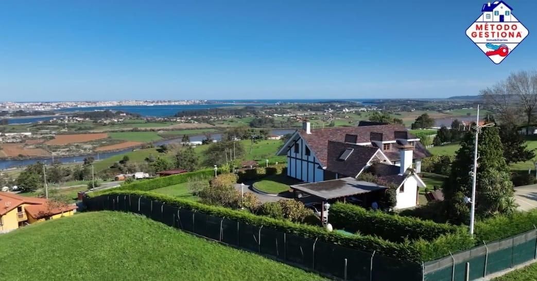 Casa o xalet en venda en Medio Cudeyo amb Calefacció, Jardí privat i Parquet