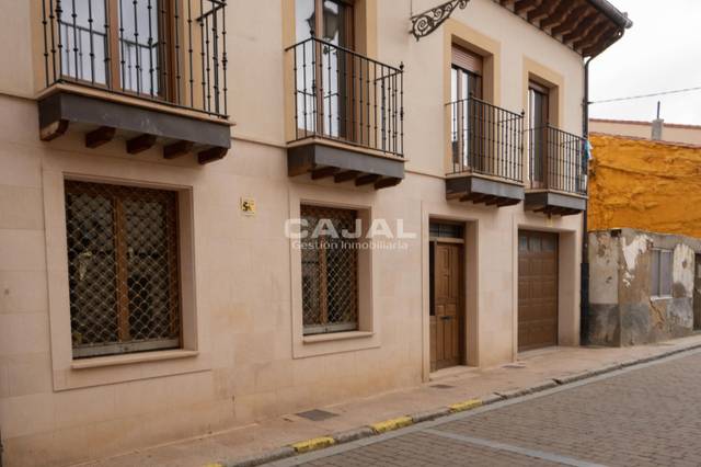 Casa-chalet en Venta en Isidro Rodriguez en Riaza