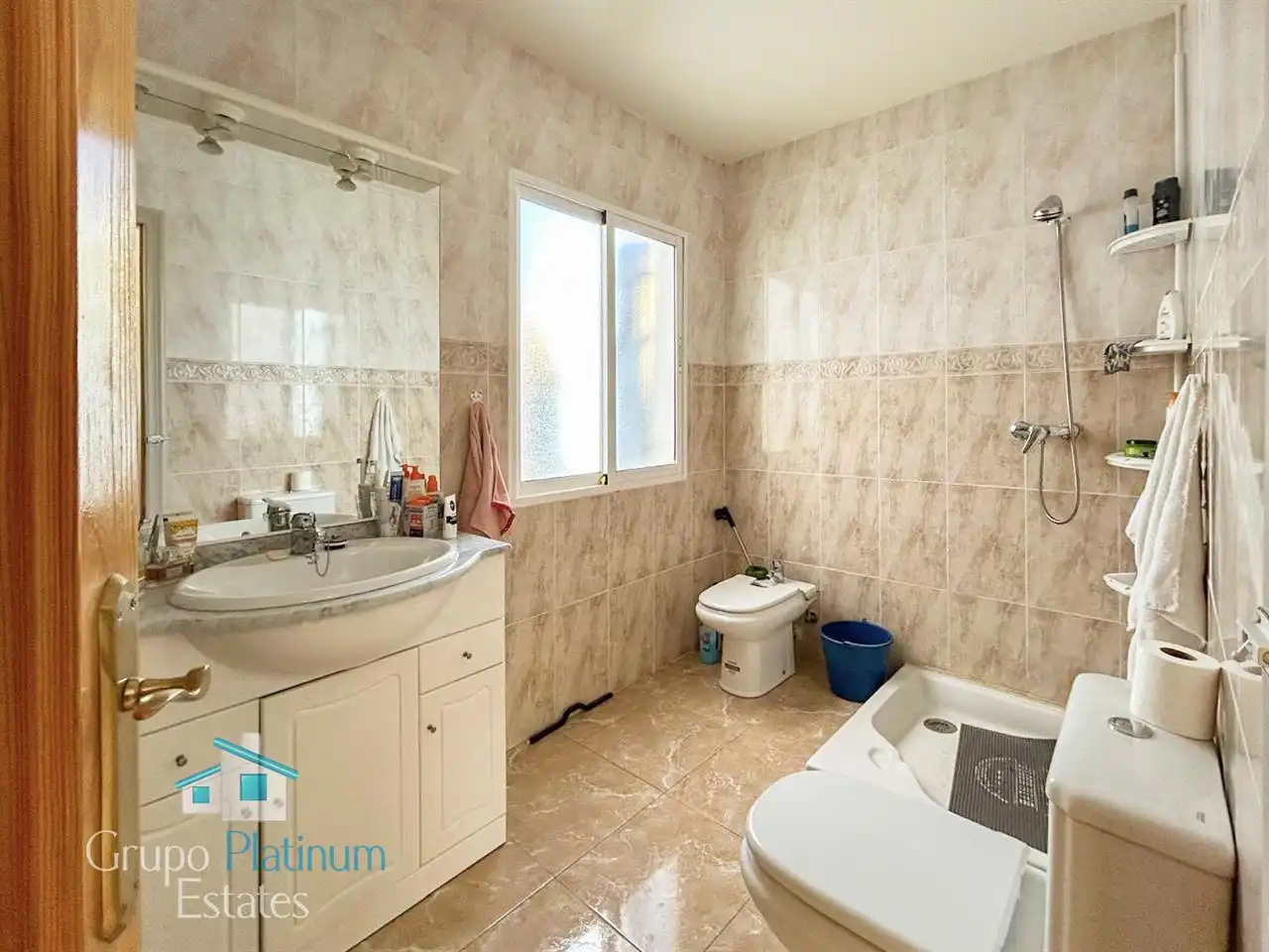 Bathroom of Houses for sale in Taberno