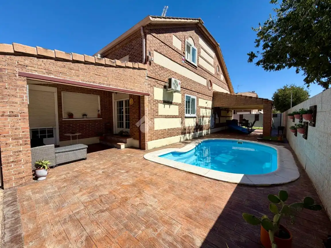 Casa pareada en venta en Villanueva de la Torre, imagen 34