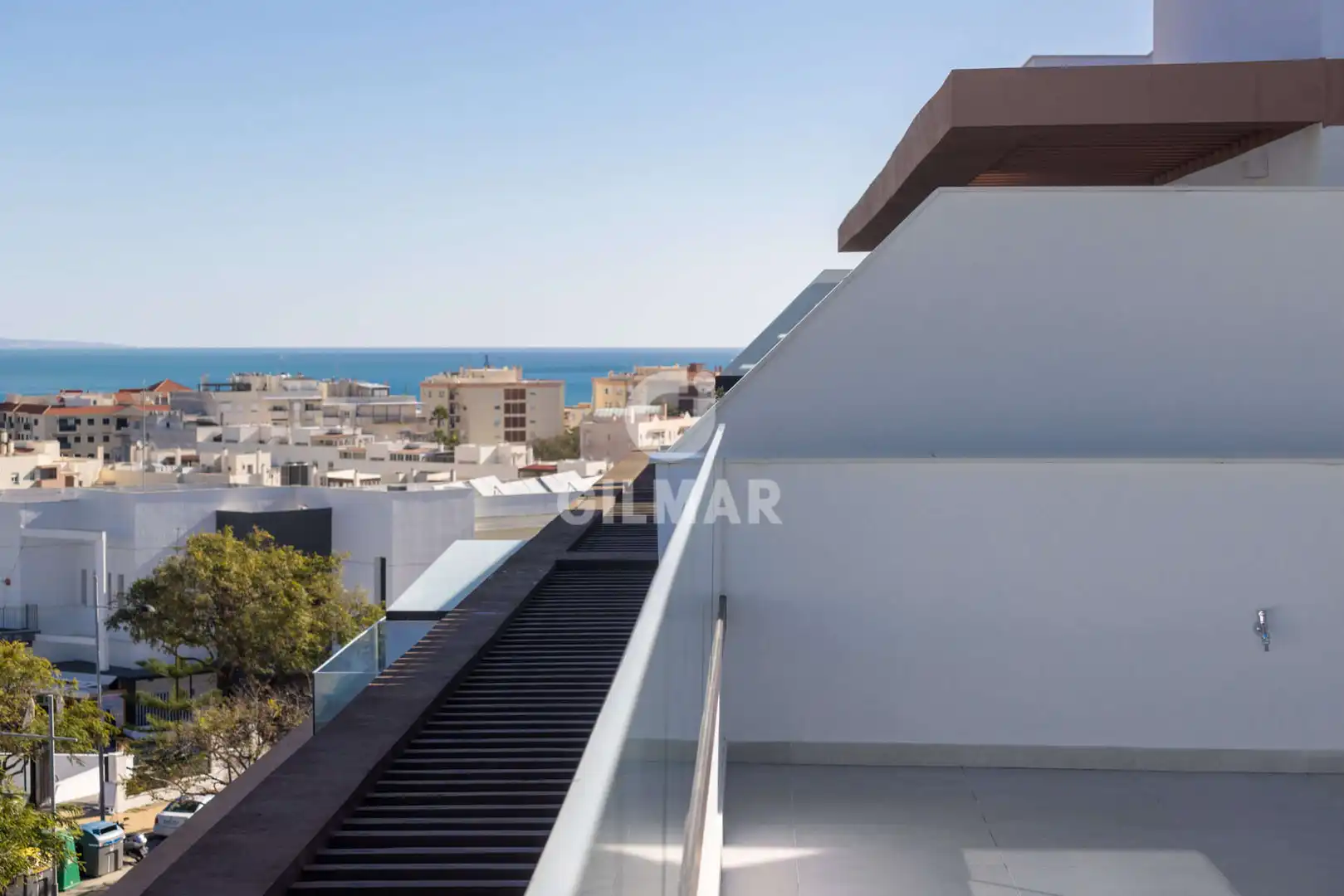 Terraza de Ático en venta en Estepona con Calefacción, Trastero y Piscina