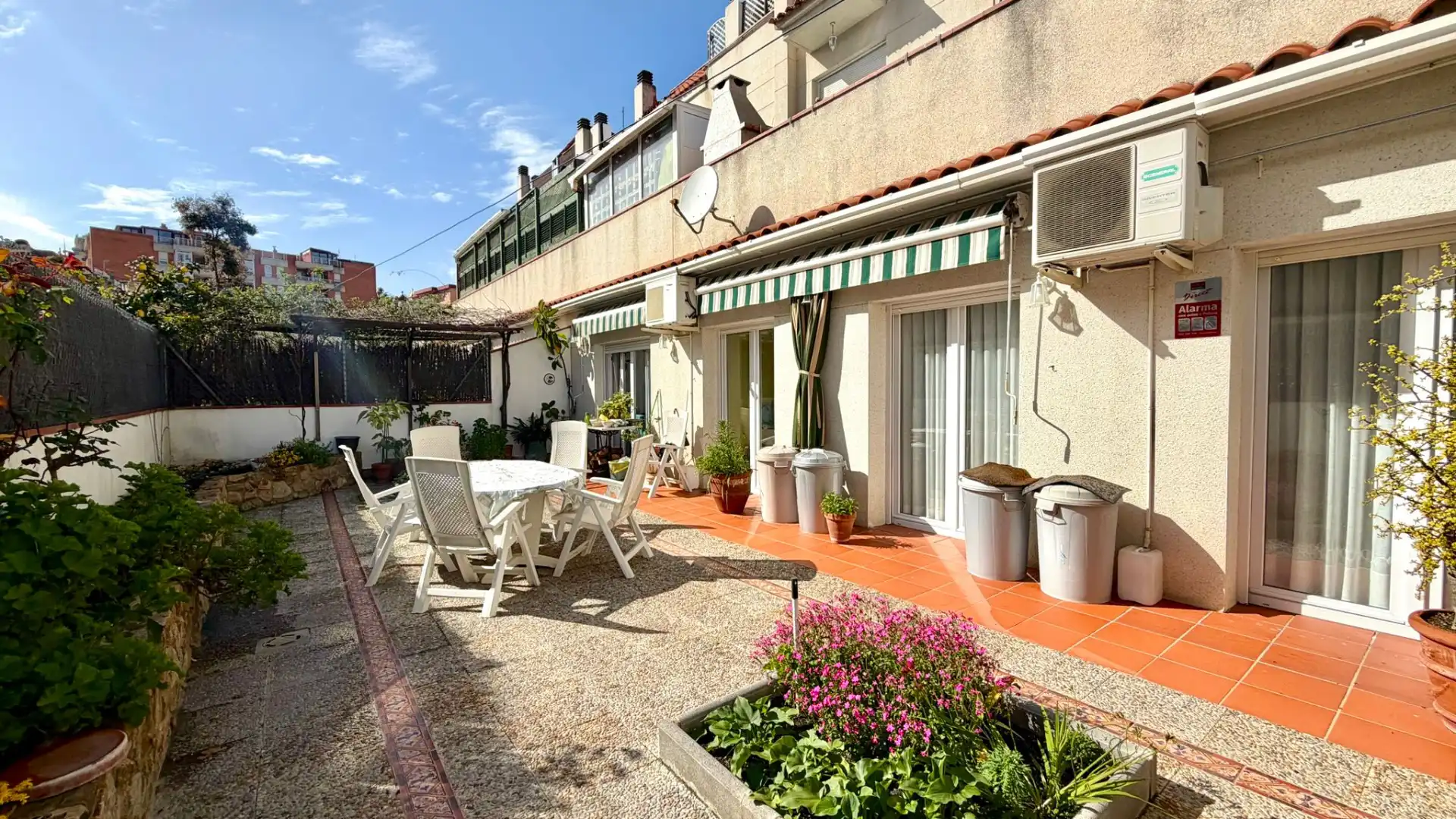 Terraza de Planta baja en venta en Lloret de Mar con Aire acondicionado, Calefacción y Jardín privado