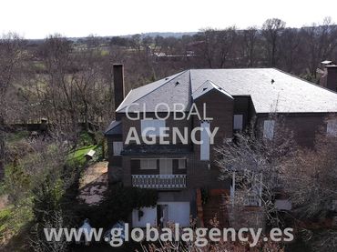 Villa avec balcon à vendre à Centro - Manguilla