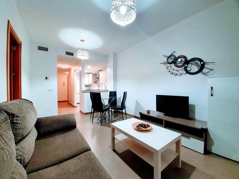 Sala d'estar de Pis de lloguer en Málaga Capital amb Aire condicionat, Terrassa i Moblat