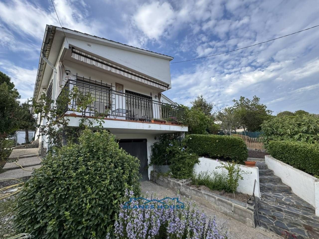 Vista exterior de Casa o xalet en venda en Maçanet de la Selva amb Aire condicionat, Calefacció i Jardí privat