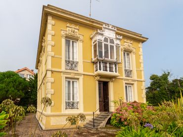 Villa avec jardin à vendre à Calle Isla de la Erbosa 1A