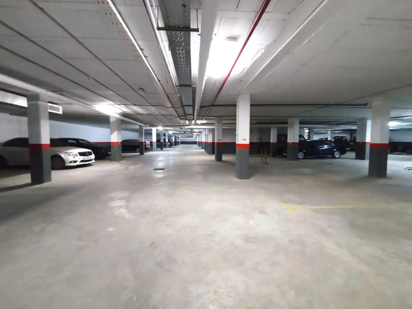 Parkplatz von Geschaftsraum zur Miete in Los Barrios