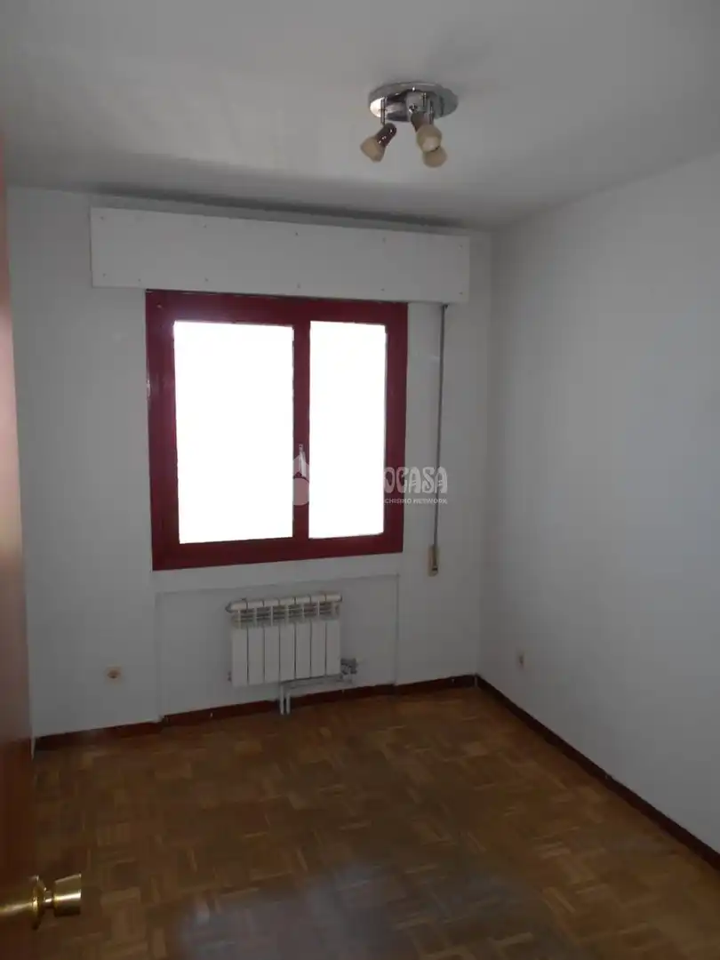 Bedroom of Flat for sale in Móstoles  with Heating, Parquet flooring and Terrace