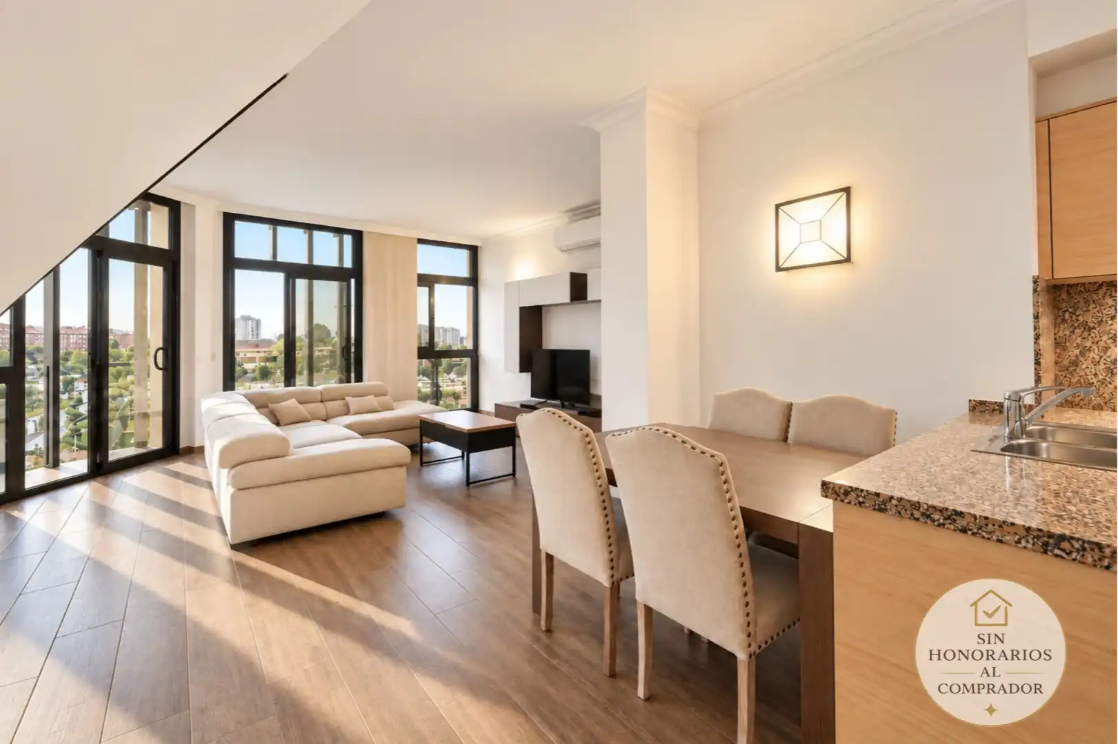 Duplex with balcony for sale in Nord-est