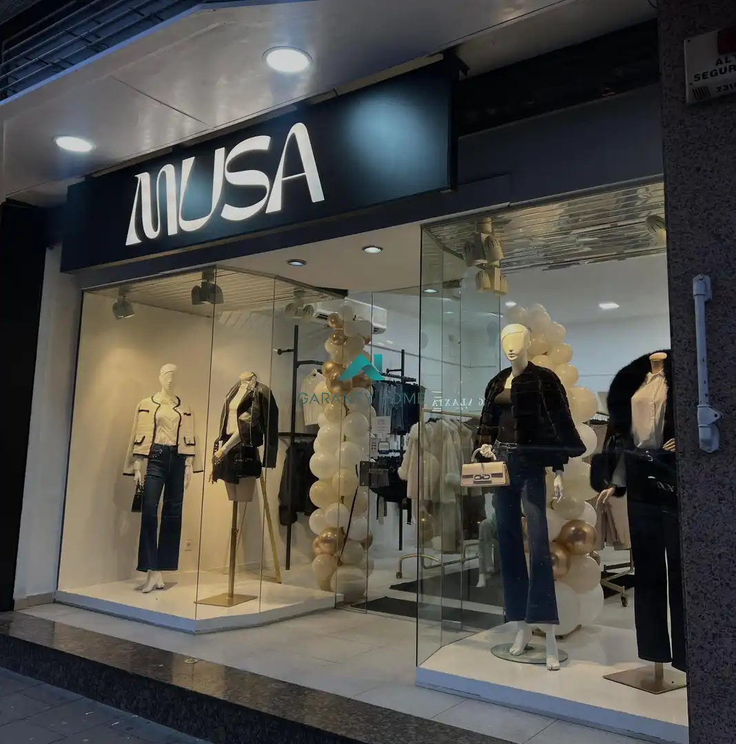 Local comercial en alquiler en Riu Sud, imagen 2