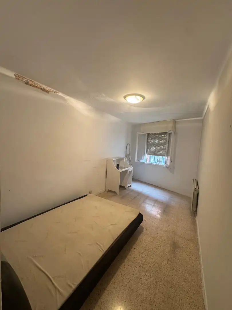 Habitación de Piso en venta en Badalona con Aire acondicionado, Calefacción y Trastero