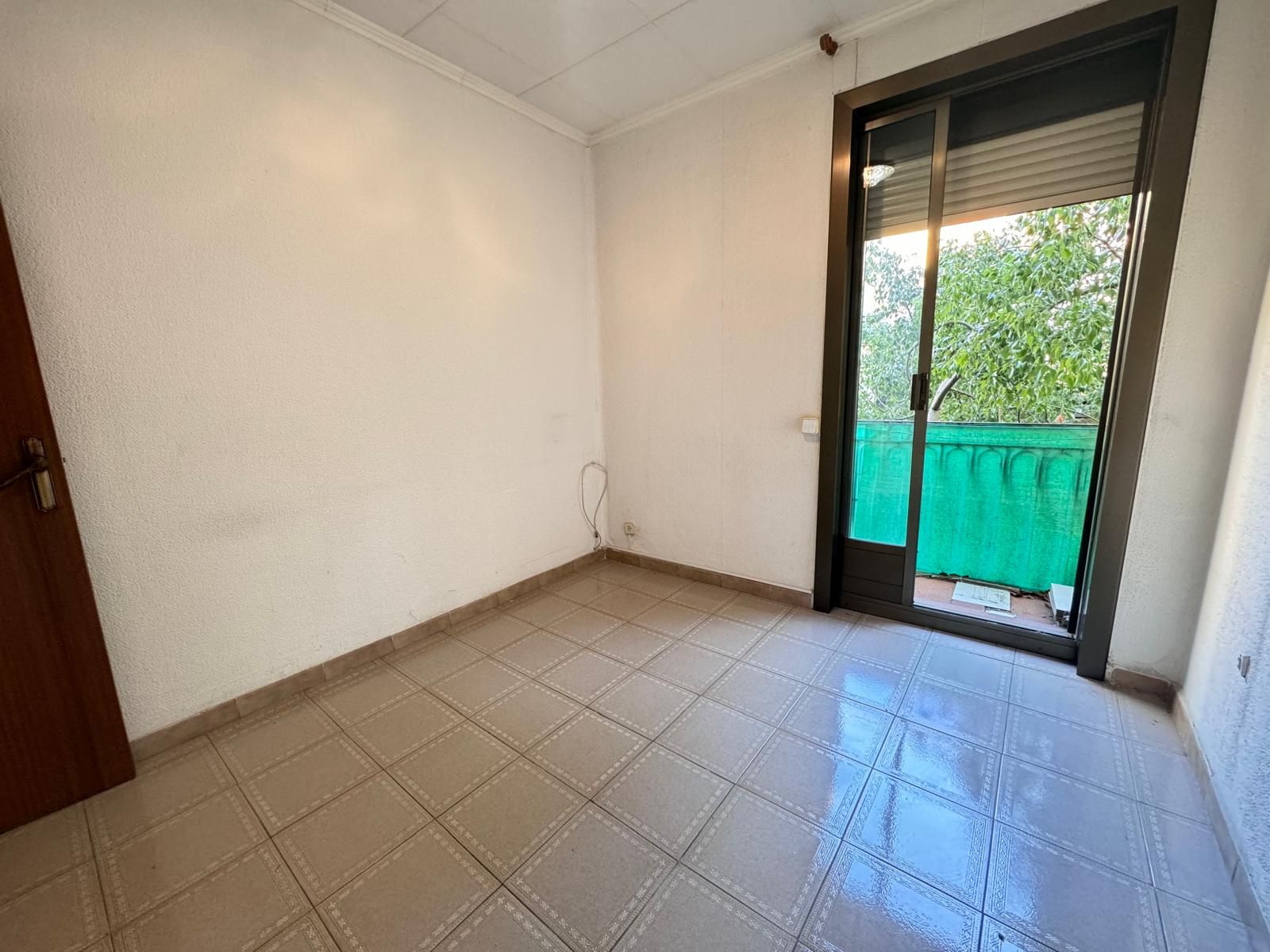 Bedroom of Flat for sale in  Barcelona Capital  with Balcony