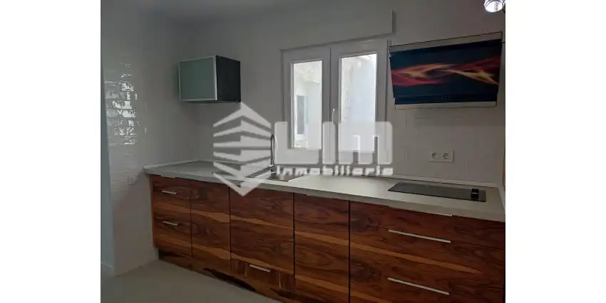 Flat for rent in DEL TRABAJO, Avenida de Abril - 9 de Octubre