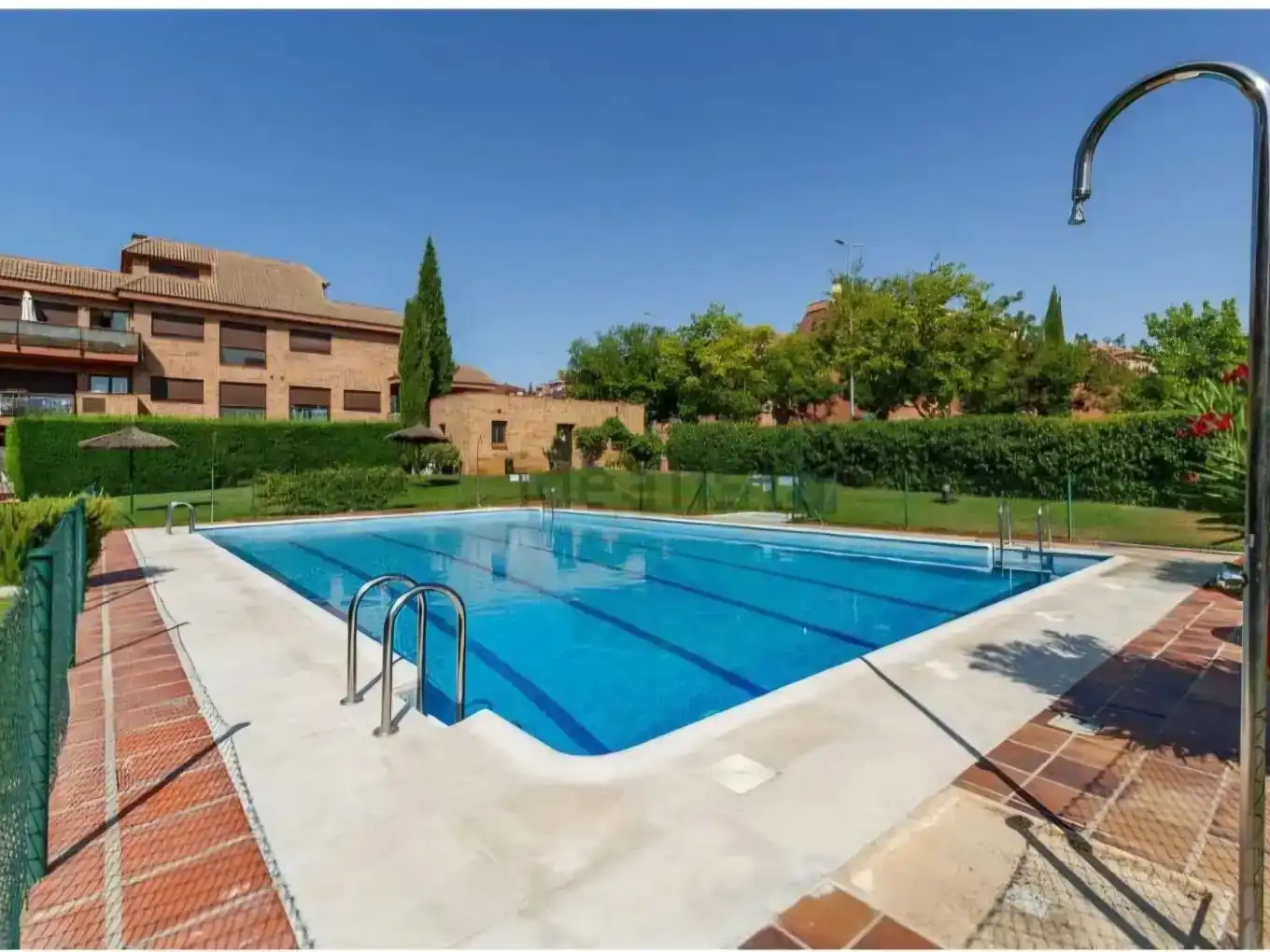 Piscina de Pis en venda en Las Rozas de Madrid amb Aire condicionat, Traster i Piscina