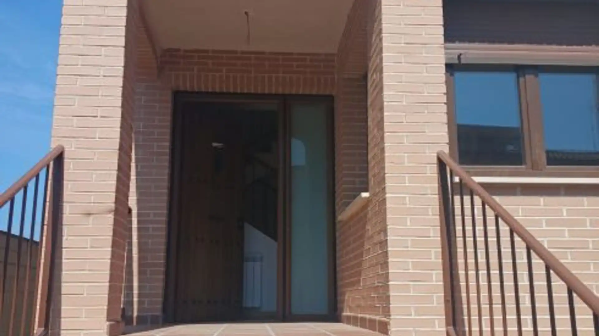 Einfamilien-Reihenhaus zum Verkauf in Villaluenga de la Sagra mit Heizung und Terrasse