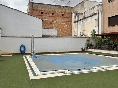 Swimming pool of Flat for sale in Linares