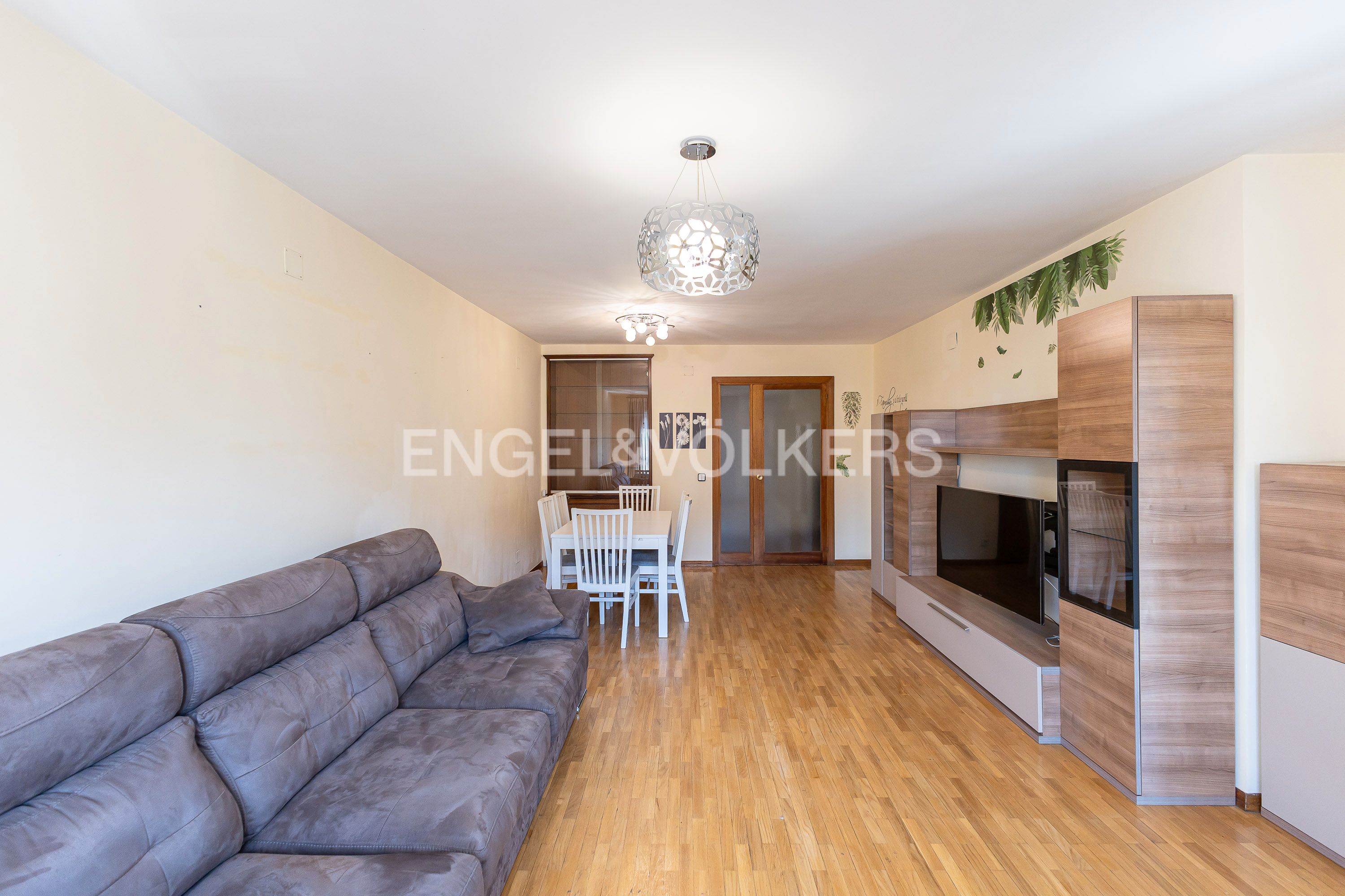 Living room of Apartment for sale in  Madrid Capital  with Air Conditioner, Heating and Private garden