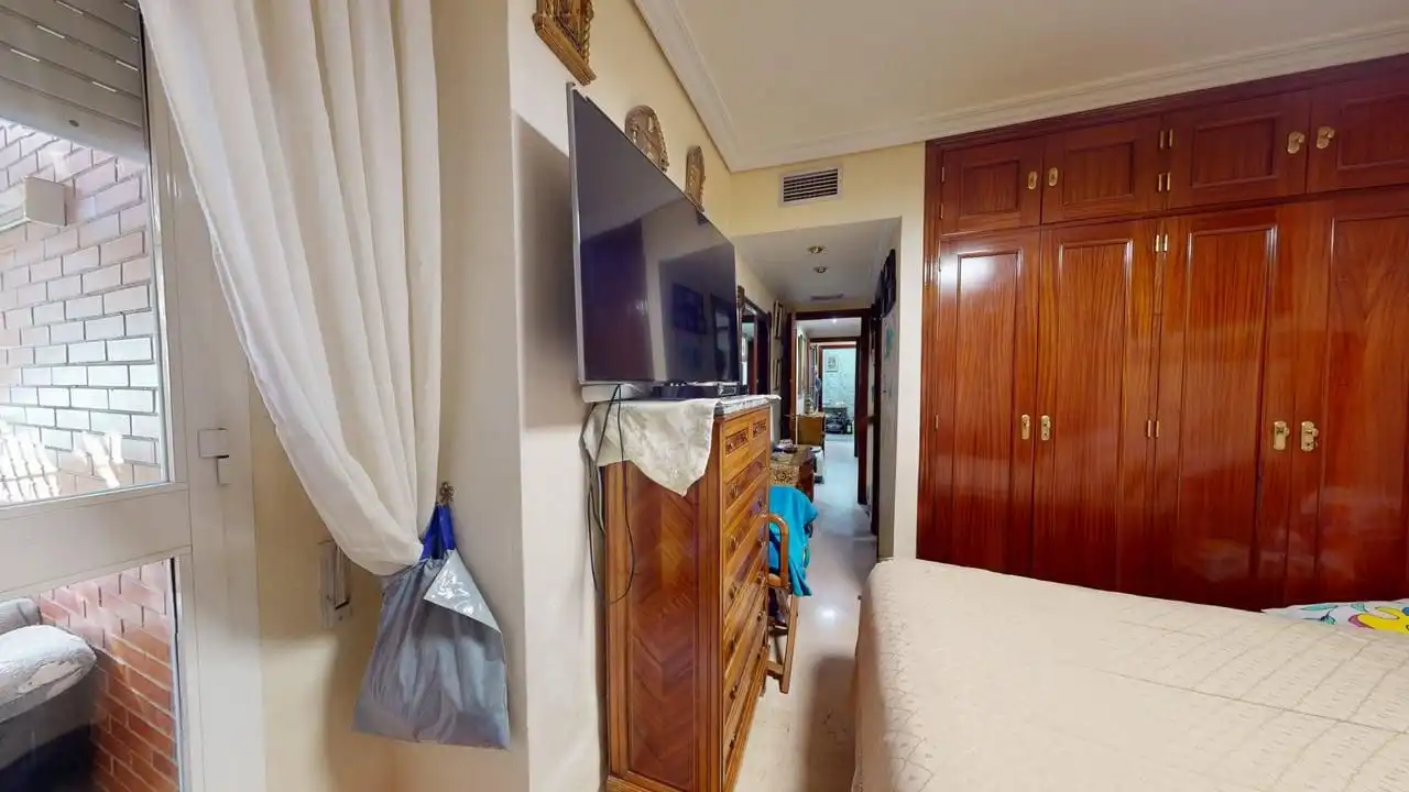 Bedroom of Flat for sale in Sevilla  with Air Conditioner, Heating and Terrace