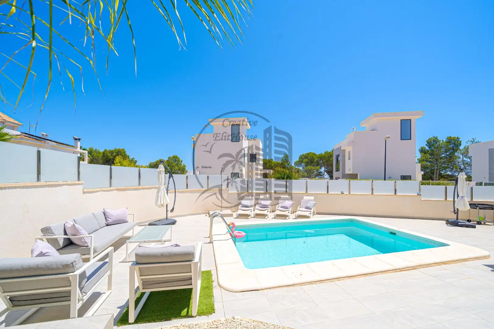 Vista exterior de Casa o chalet en venta en La Nucia con Jardín privado y Piscina
