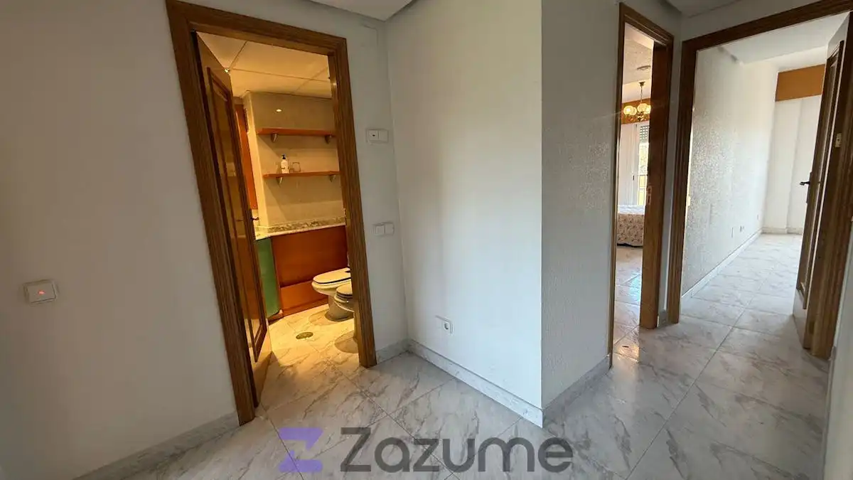 Schlafzimmer von Wohnung zur Miete in Murcia mit Abstellraum, Möbliert und Waschmaschine