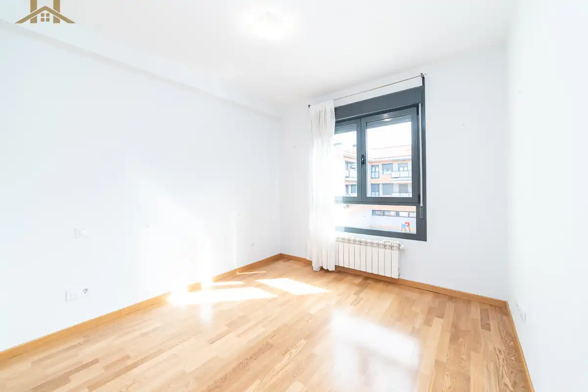Habitación de Piso en venta en Guadarrama con Aire acondicionado, Calefacción y Piscina comunitaria