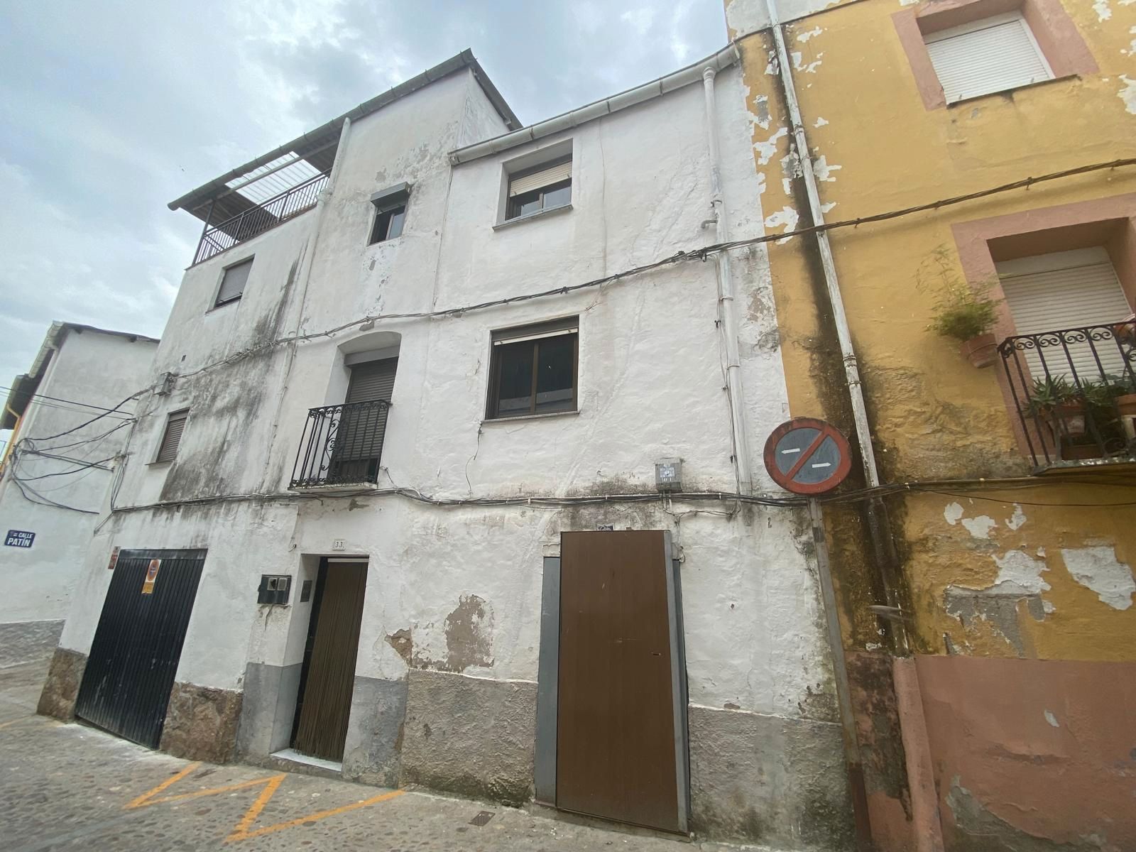 Vista exterior de Casa adosada en venda en Jaraíz de la Vera