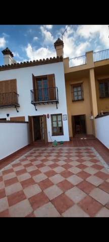 Casa adosada en Alquiler en Calle de la Nobleza en La Alcaidesa