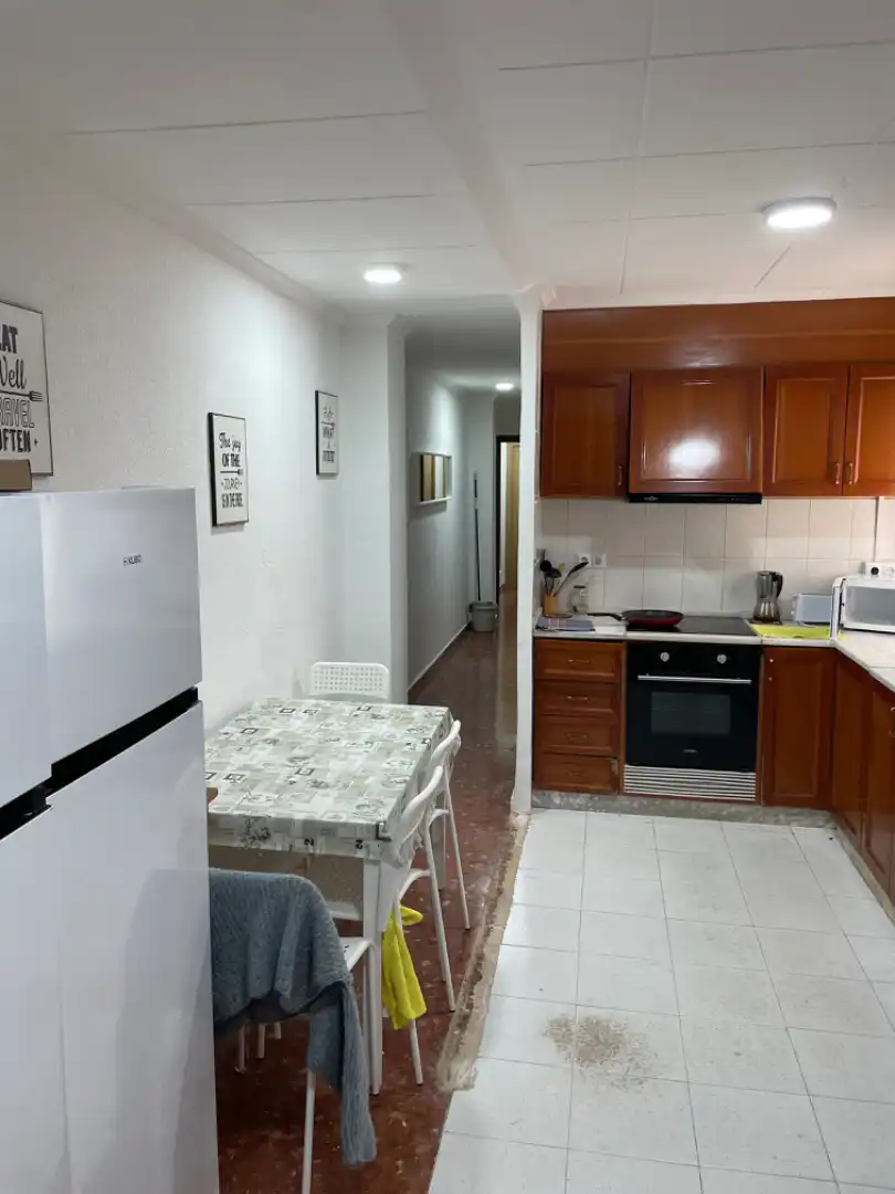 Cocina de Piso para compartir en Cullera con Aire acondicionado, Calefacción y Amueblado