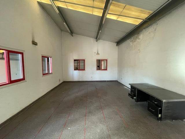 Nave industrial en Alquiler en  POLIGONO BARREIROS, 52 en San Cibrao das Viñas