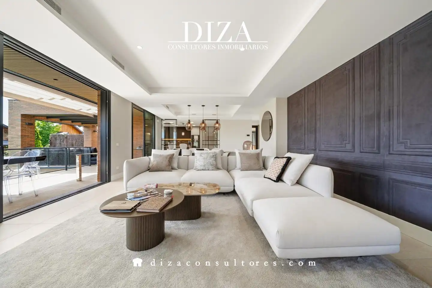 Living room of Houses for sale in Las Rozas de Madrid  with Air Conditioner, Heating and Private garden