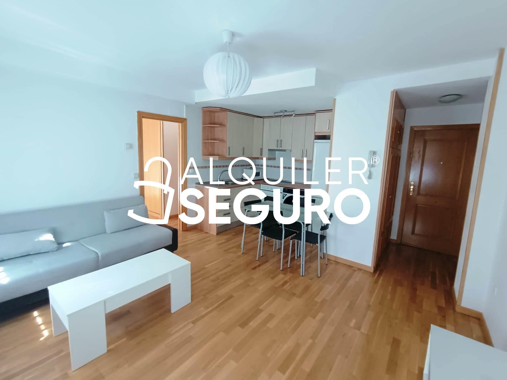 Living room of Flat to rent in Leganés  with Air Conditioner, Heating and Furnished