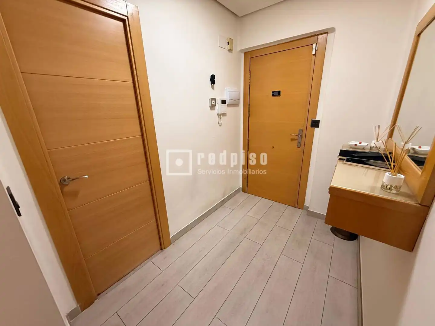 Piso en venta en Valencia con Aire acondicionado, Trastero y Amueblado