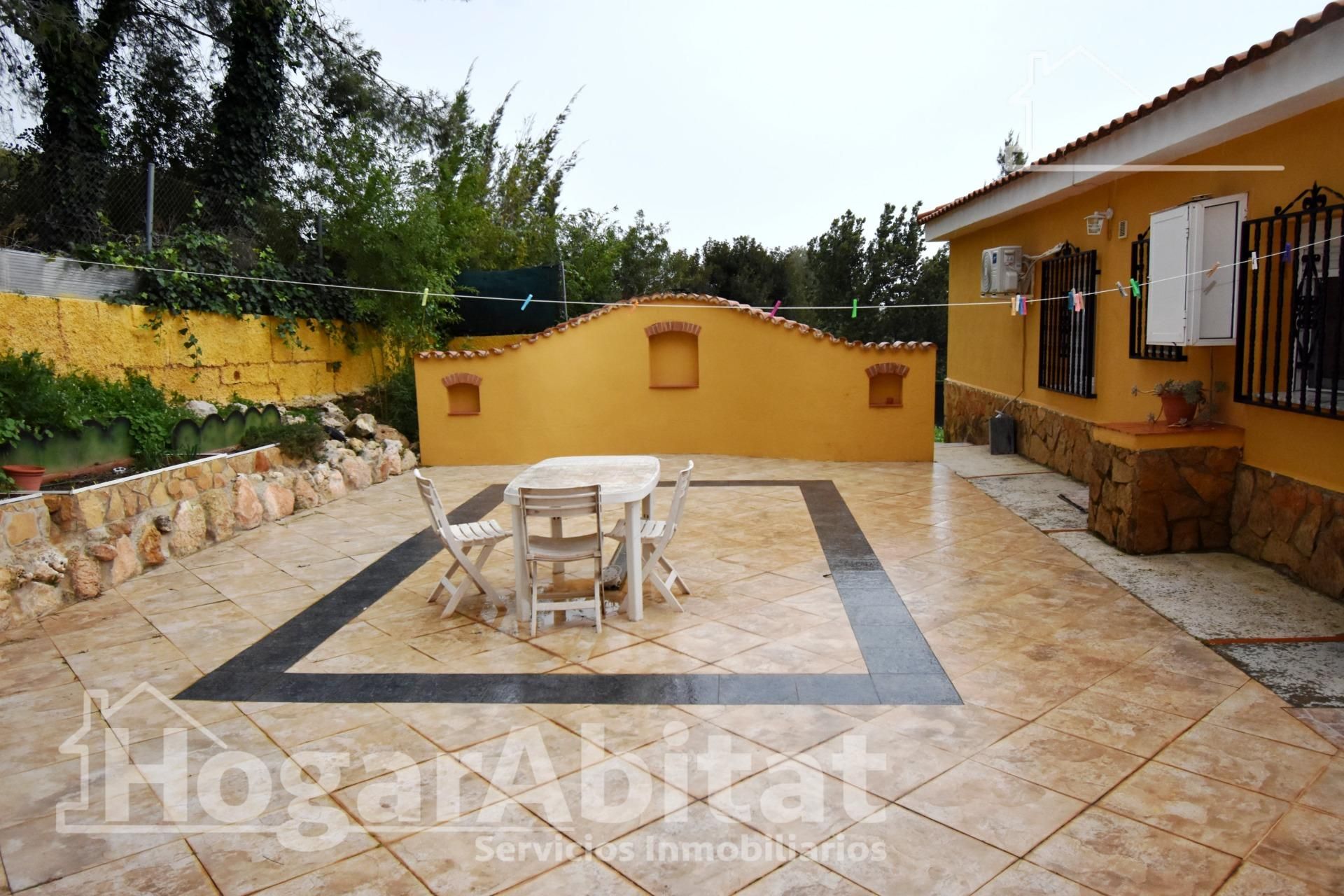 Garden of House or chalet for sale in Godelleta  with Air Conditioner, Private garden and Terrace