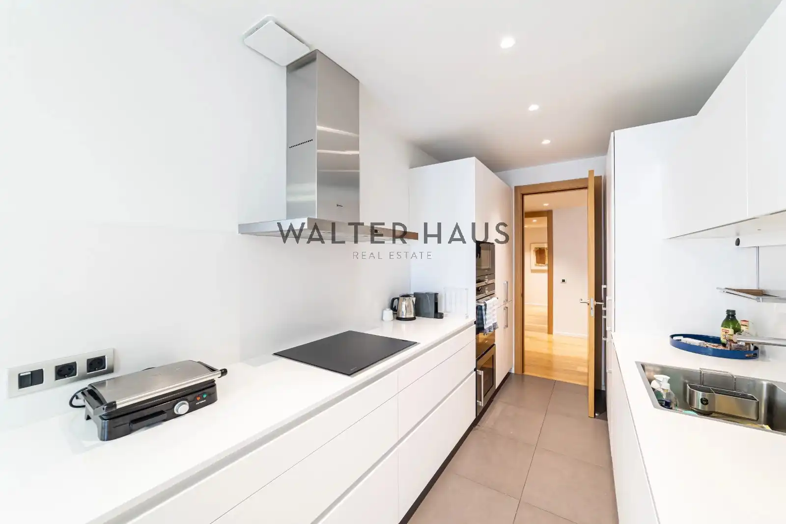 Flat with pool for sale in Plaza de San Juan de la Cruz, imagen 6