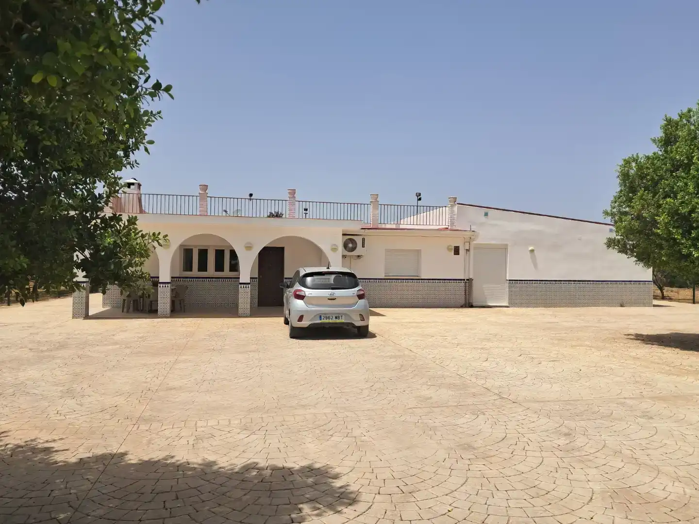 Vista exterior de Finca rústica en venda en Gibraleón amb Piscina