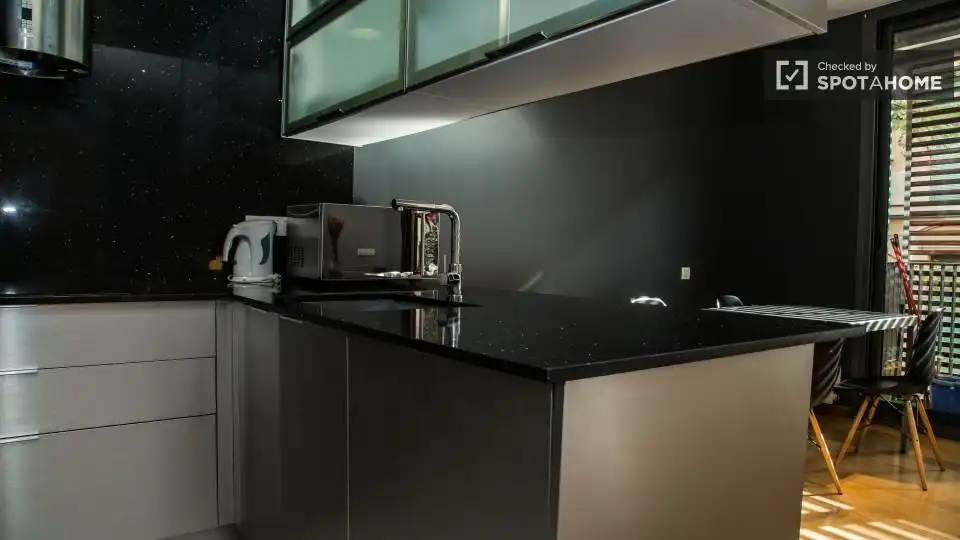 Piso con terraza en alquiler en Gràcia, imagen 12