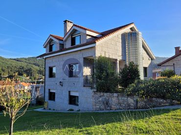 Casa con jardín en venta en Baiona