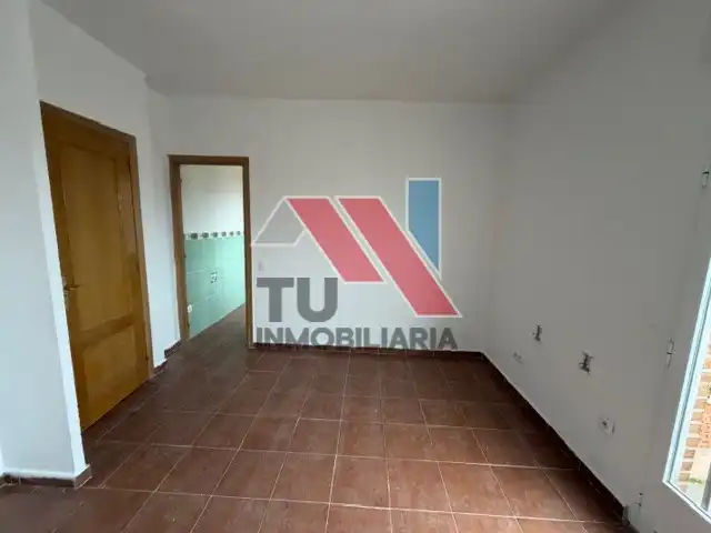 Dormitori de Casa o xalet en venda en Otero amb Calefacció, Jardí privat i Balcó