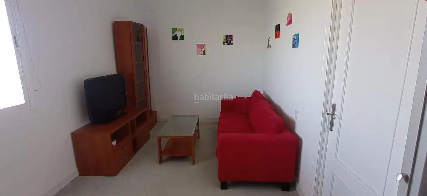 Casa en alquiler en Calle Victoria Kent 11