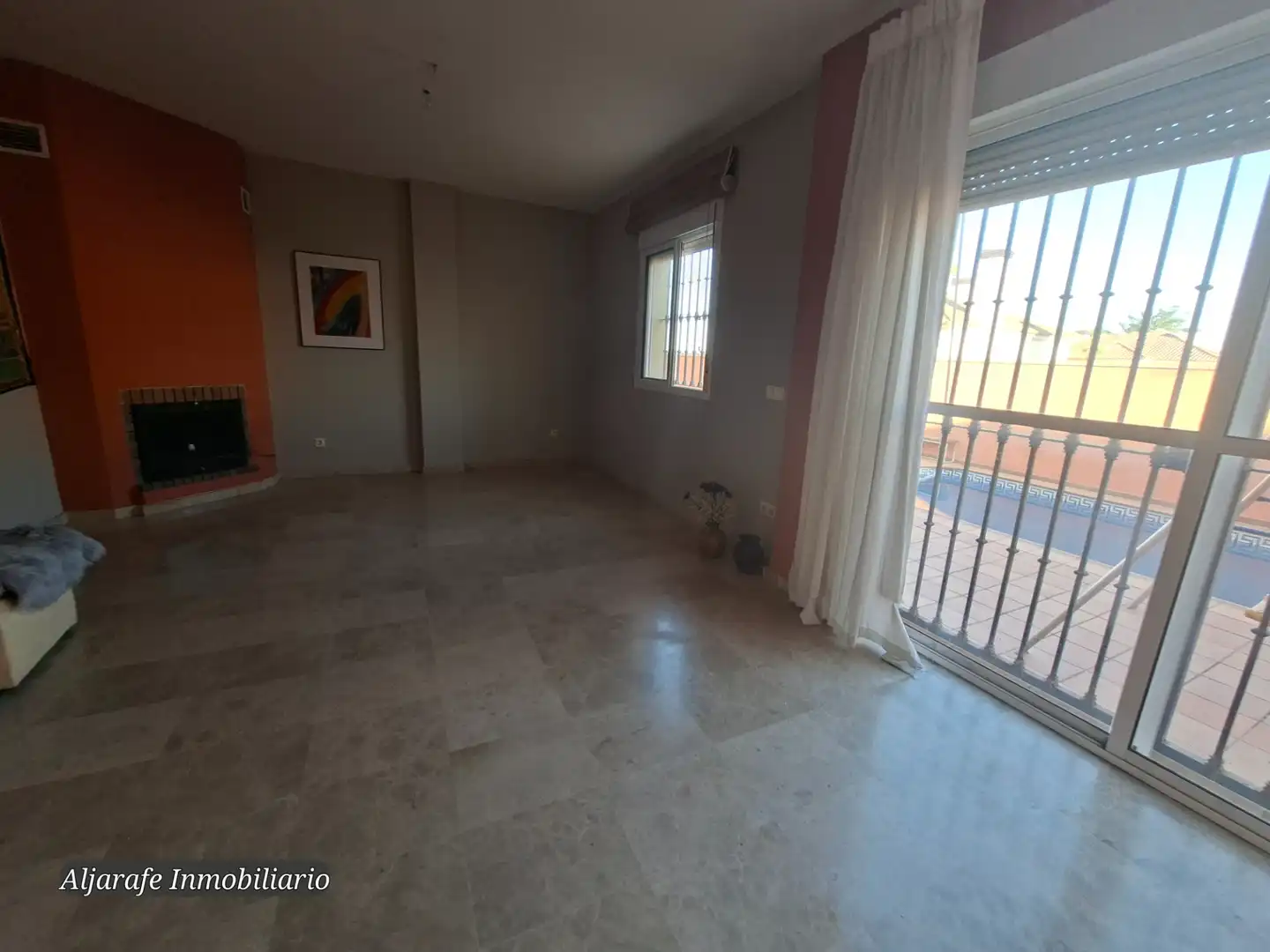 Living room of Detached homes for sale in Espartinas  with Air Conditioner, Heating and Private garden