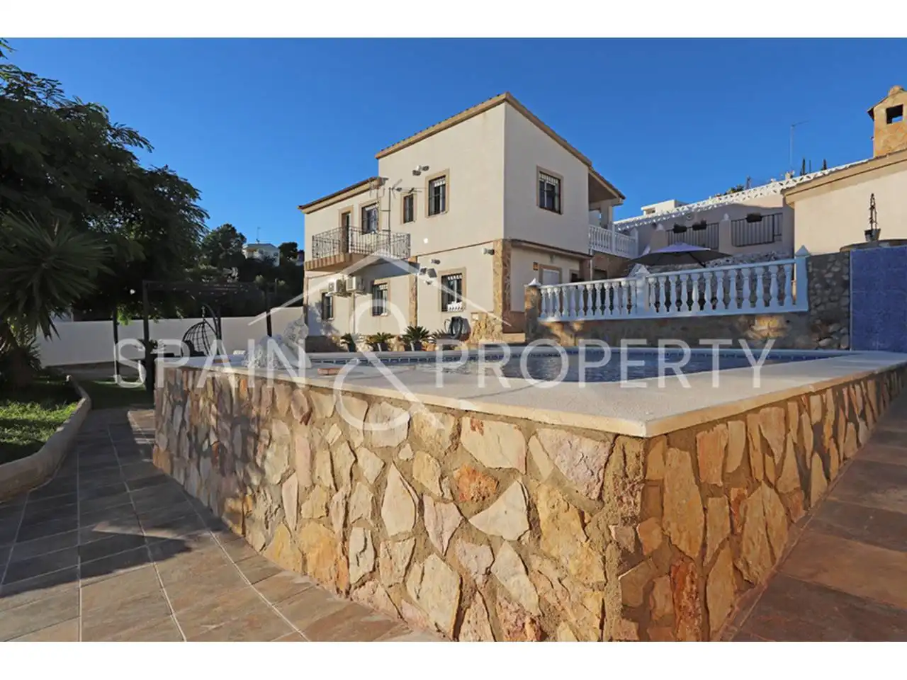 Vista exterior de Casa o xalet en venda en Turís amb Aire condicionat, Jardí privat i Terrassa