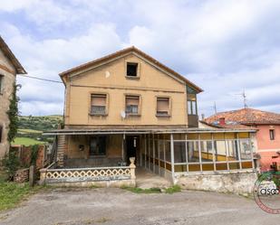 Exterior view of House or chalet for sale in Llanera  with Terrace and Balcony