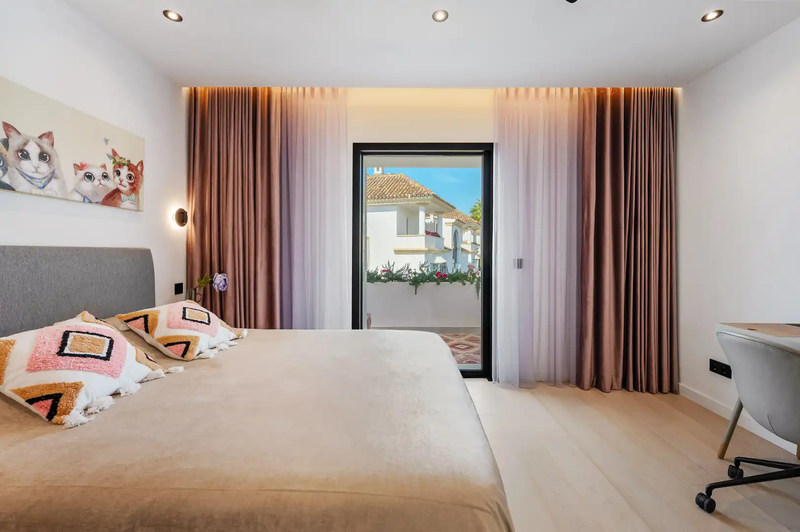 Dormitori de Àtic en venda en Marbella amb Aire condicionat, Terrassa i Piscina