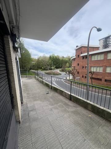 Local comercial en Alquiler en Larratxo pasealekua en Altza